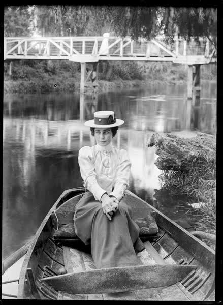 Woman in a rowboat on the Avon River, 1900