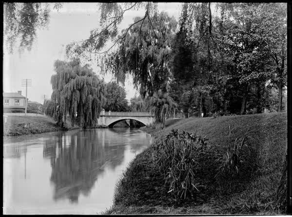 Armagh Street bridge, 1900