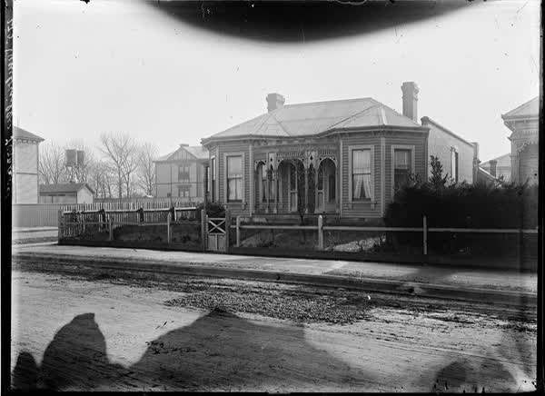 275 Cambridge Terrace, 1900