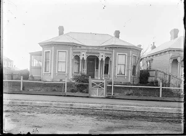 275 Cambridge Terrace, 1900