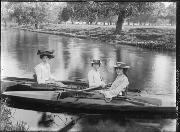Miss Brady, October 1904, 1904