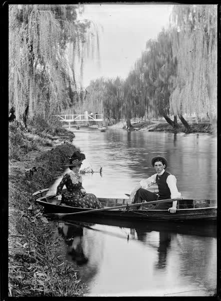 Man and woman in a rowboat on the Avon River, 1900