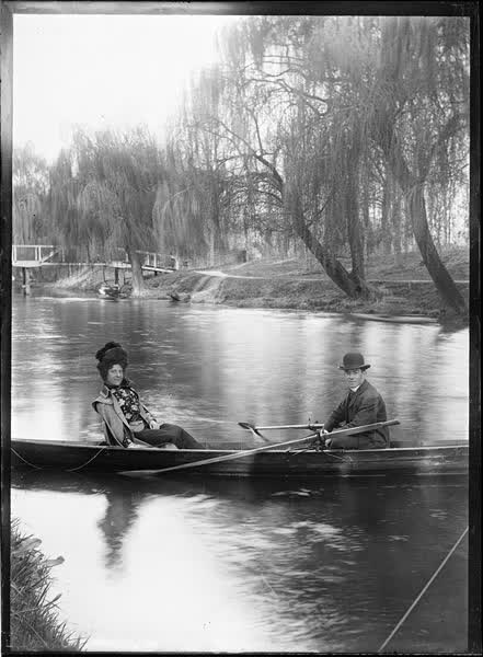Man and woman in a rowboat on the Avon River, 1900