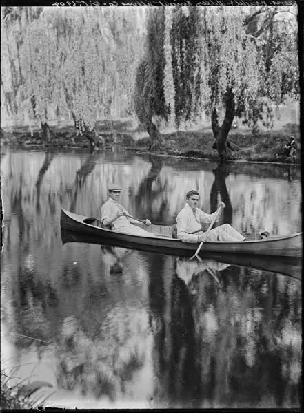Messrs Knight and Willey, Knight Jefferies Company, October 1904, 1904