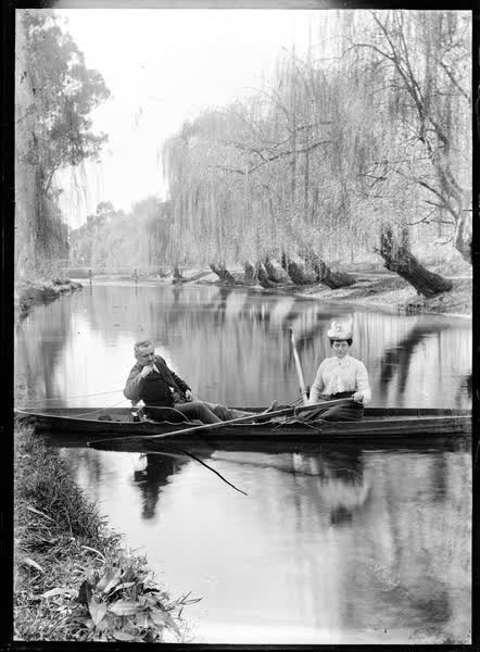 Man and woman in a rowboat on the Avon River, 1900