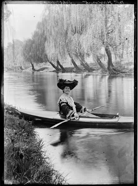 Mrs. Harcourt, September 1903, 1903