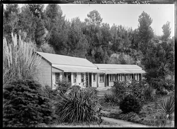 The Spa, Lake Taupō, May 1902, 1902