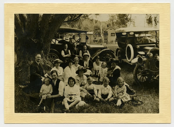 Stewart's Gully picnic, 1921