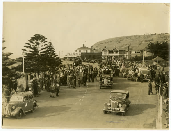 Plunket Society procession, 1937