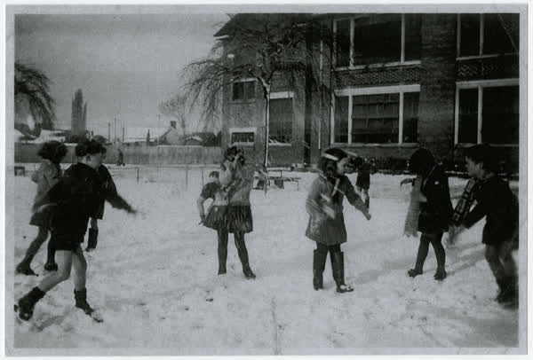 Playing in the snow at Richmond Primary School, 1938