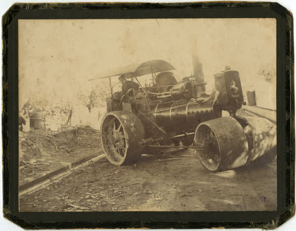 Invicta steam traction engine, 1915
