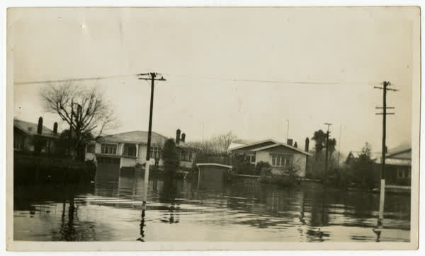 Flooding in Judge Street, 1930