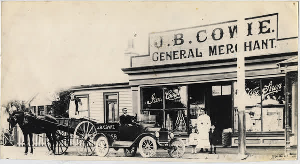 J. B. Cowie General Store in Timaru, 1914