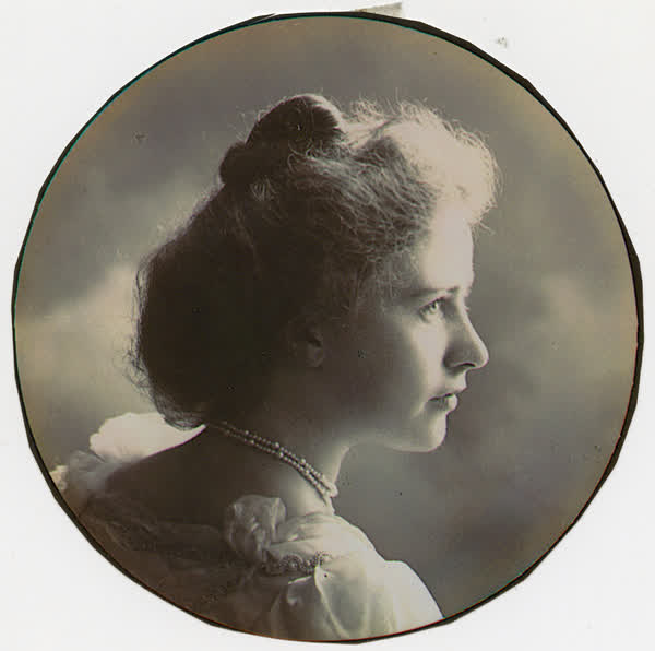 Edith Maude Mulcock portrait, 1880