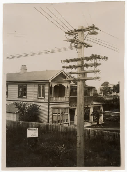 Overhead wires and street lamp, 1931