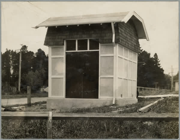 Substation on Wainoni Road, 1929