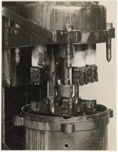 Failed oil circuit breaker, 1932