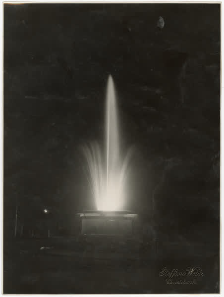Bowker Fountain at night, 1933