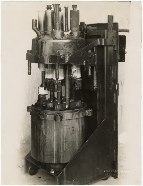 Failed oil circuit breaker, 1932