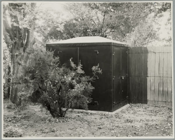 Substation kiosk at 66 Hills Road, 1943