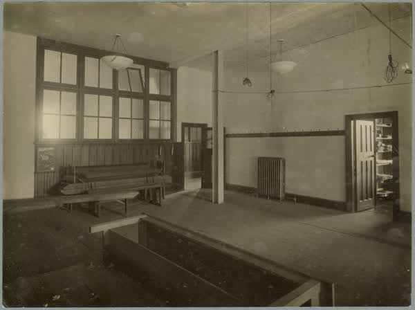 Electricity Department Demonstration Room, 1918