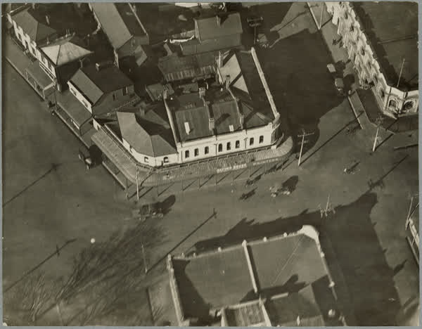 Aerial view of Manchester Street, Armagh Street and Oxford Terrace, 1929
