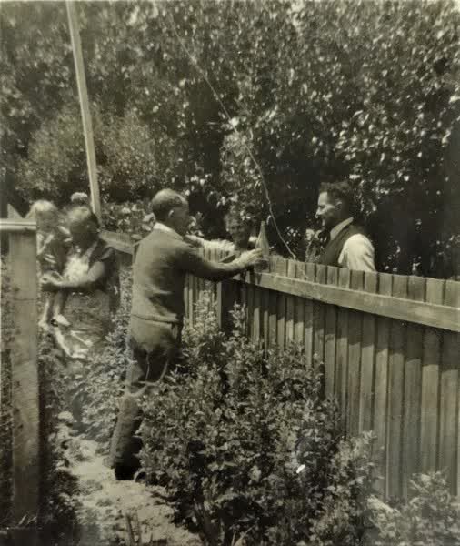 Chatting with the neighbours, 1940