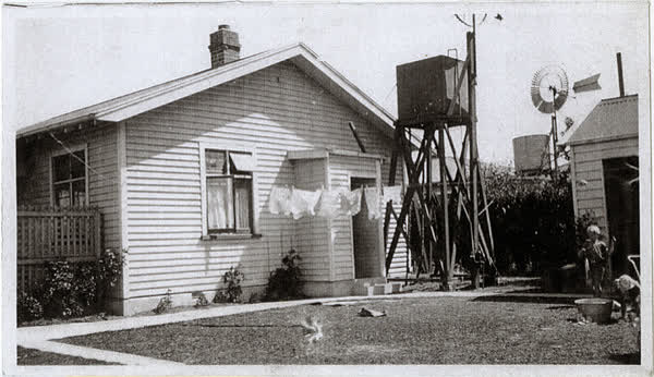 Rear view of house at 32 Marlborough Street, 1934