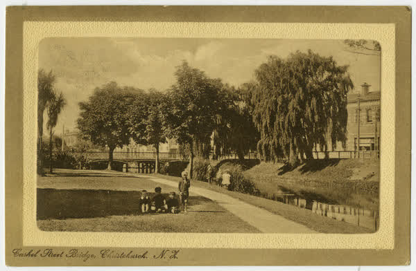 Cashel Street Bridge, Christchurch, N. Z., 1900