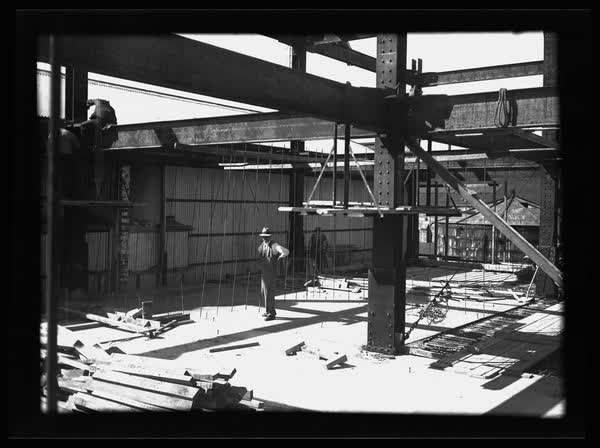 Construction of floor levels in MED building, 1938