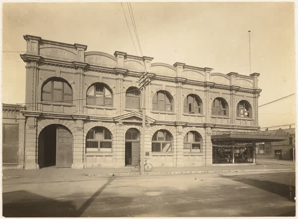 Electricity Department building on Armagh Street, 1918