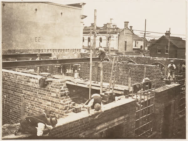 Construction of extension to MED building, 1928