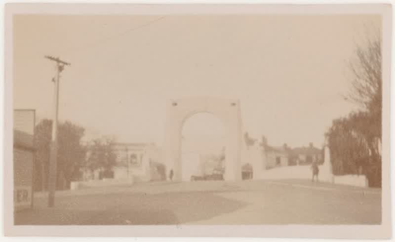 [Bridge of Remembrance, Christchurch], 1920