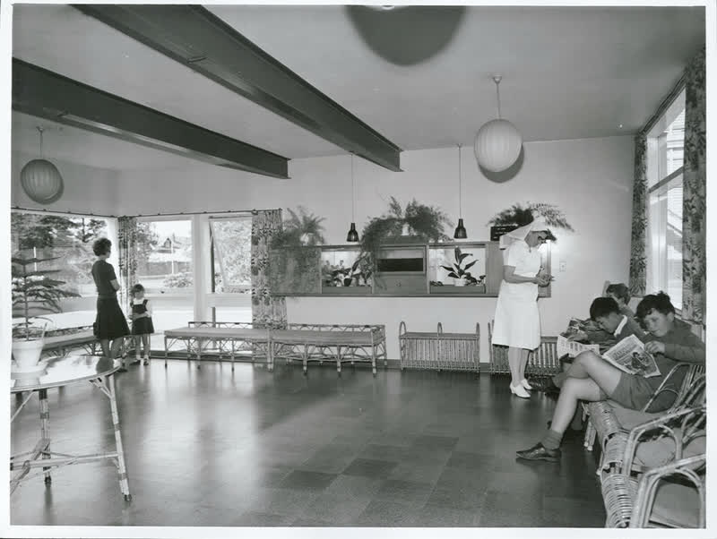 Dentistry - Clinics, 1968
