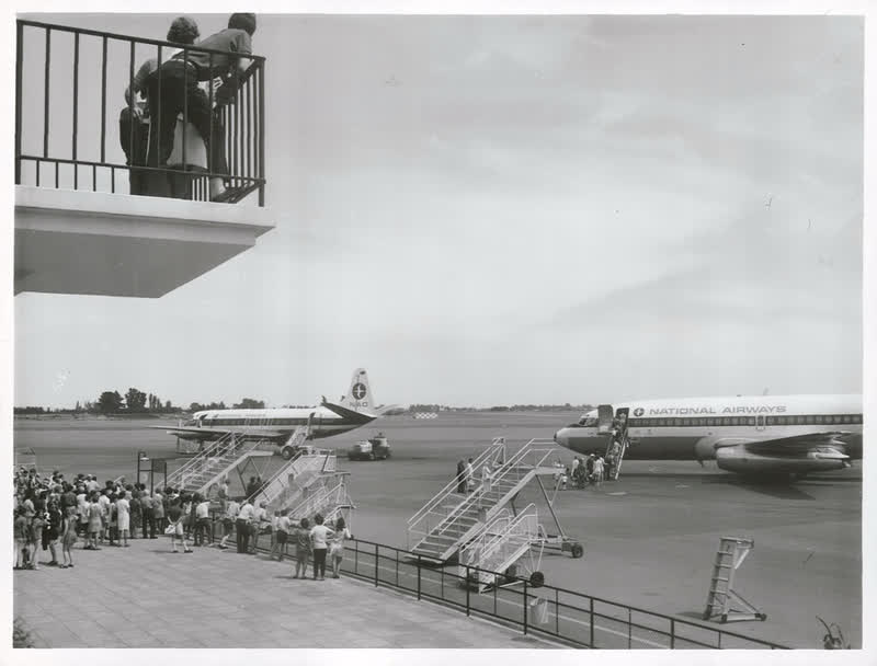 Transport - Air - Aerodromes, 1971