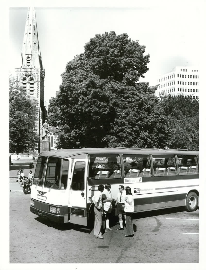 Transport - Buses, 1977