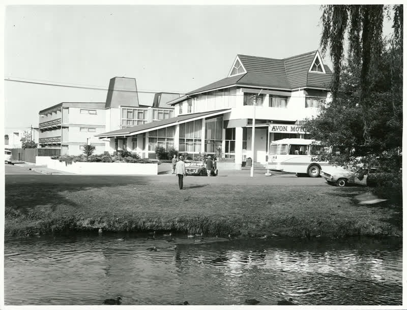 Hotels - (South Island), 1973