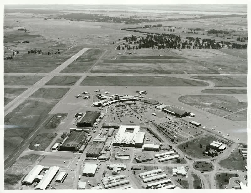 Transport - Air - Aerodromes, 1976