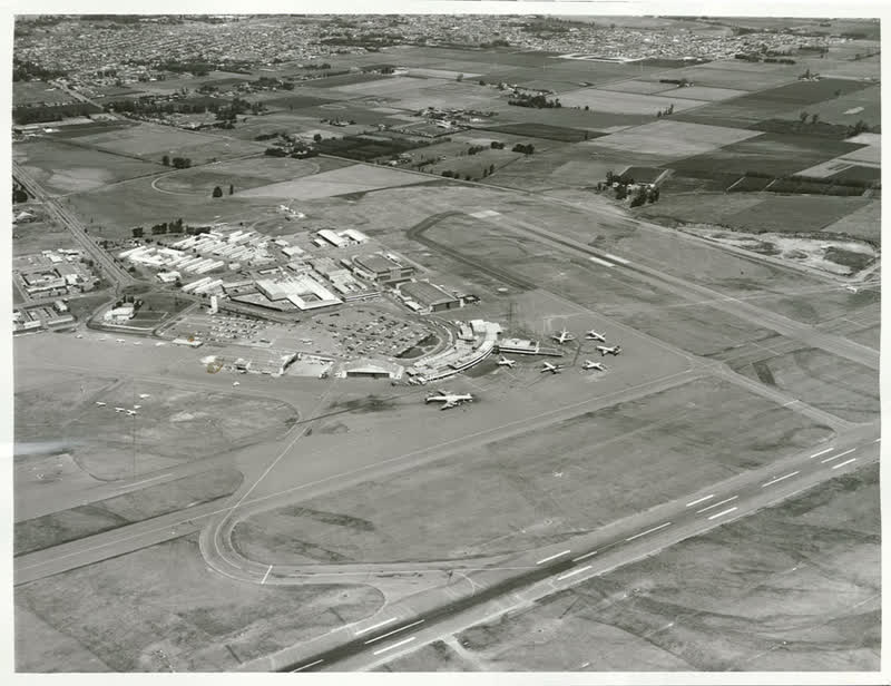 Transport - Air - Aerodromes, 1976