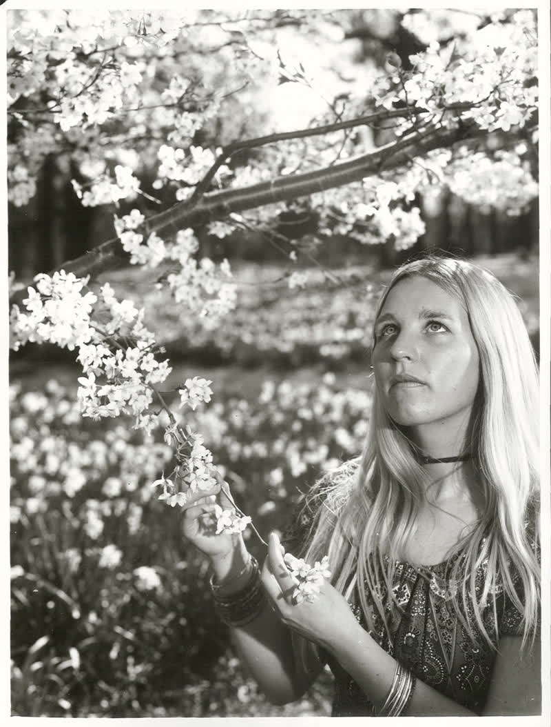 Government Service - Tourist and Publicity Department - N.P.S. [National Publicity Studios] - Models, 1972