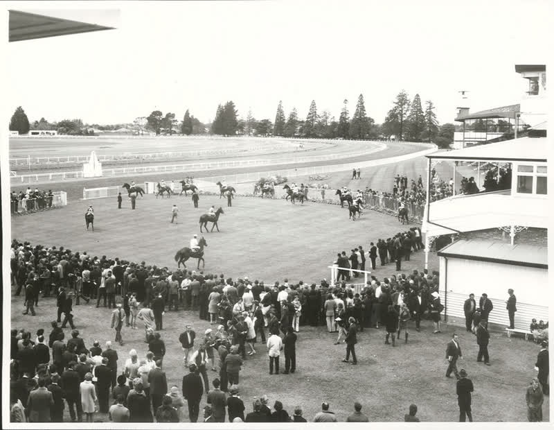 Sports - Horse Racing - Christchurch, 1972