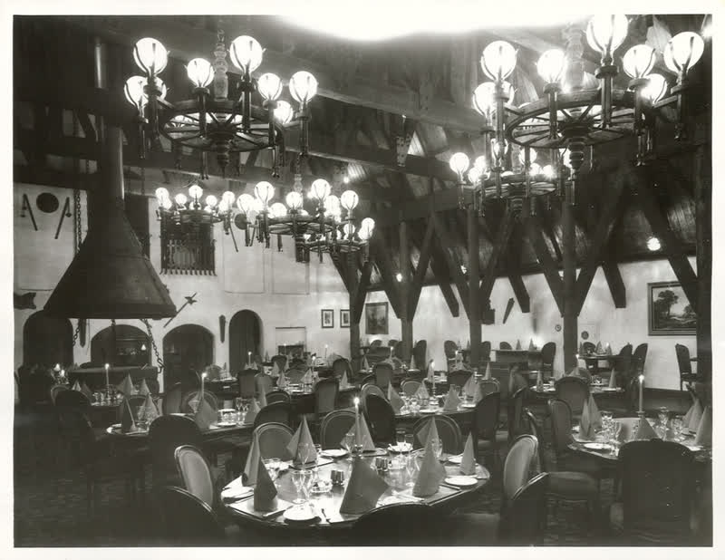 Hotels - South Island, 1976