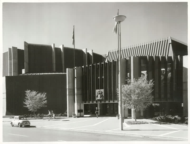 Town Hall, Kilmore Street, 1974