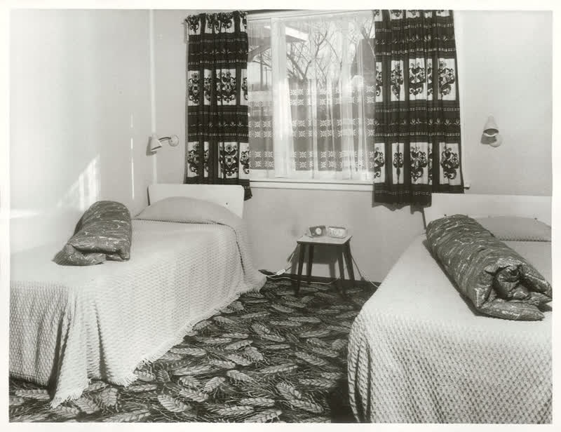 Hotels - South Island, 1976