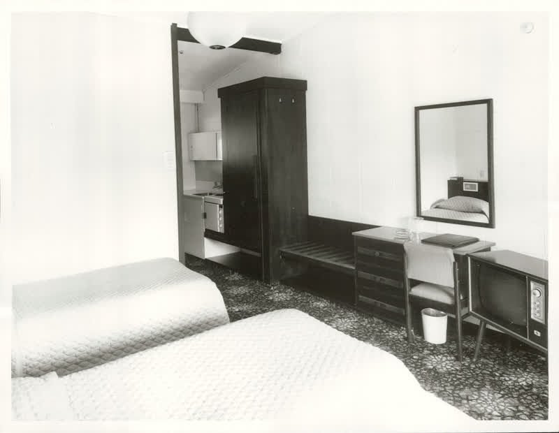 Hotels - South Island, 1976