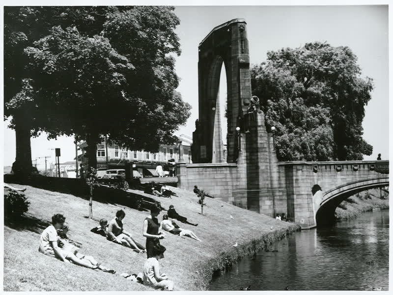 Canterbury - Christchurch City - Avon River, 1968