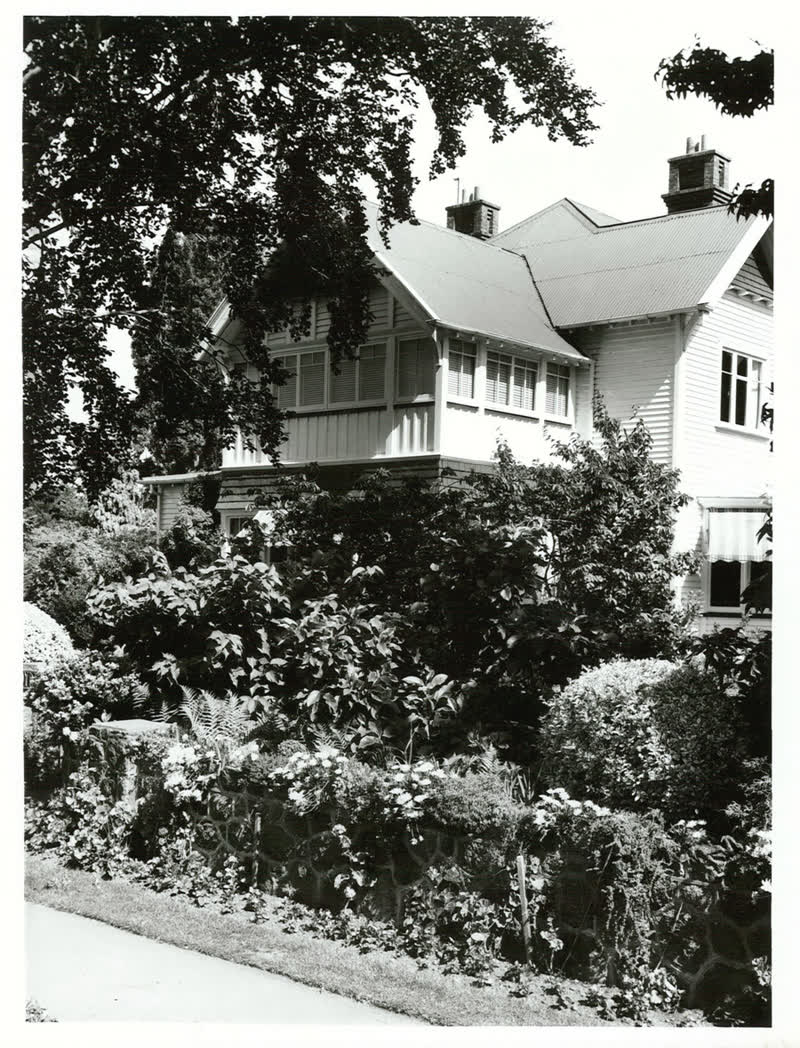 Housing - Suburban, 1981