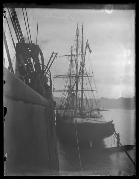Ship at Lyttelton wharf, 1900