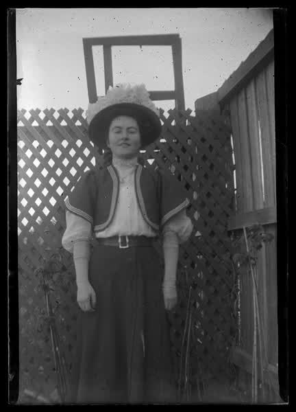 Woman in a wide brimmed hat, 1900