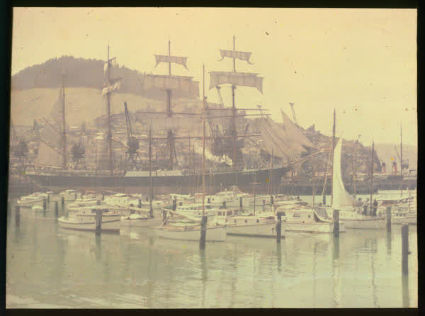 Pamir in Lyttelton Port, 1957
